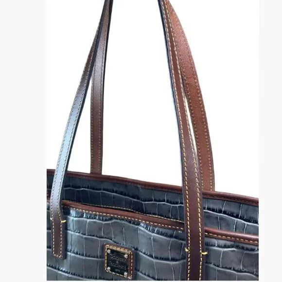 Dooney & Bourke Medium Gray Embossed Mock Croc Bag Tote EUC - Picture 3 of 14